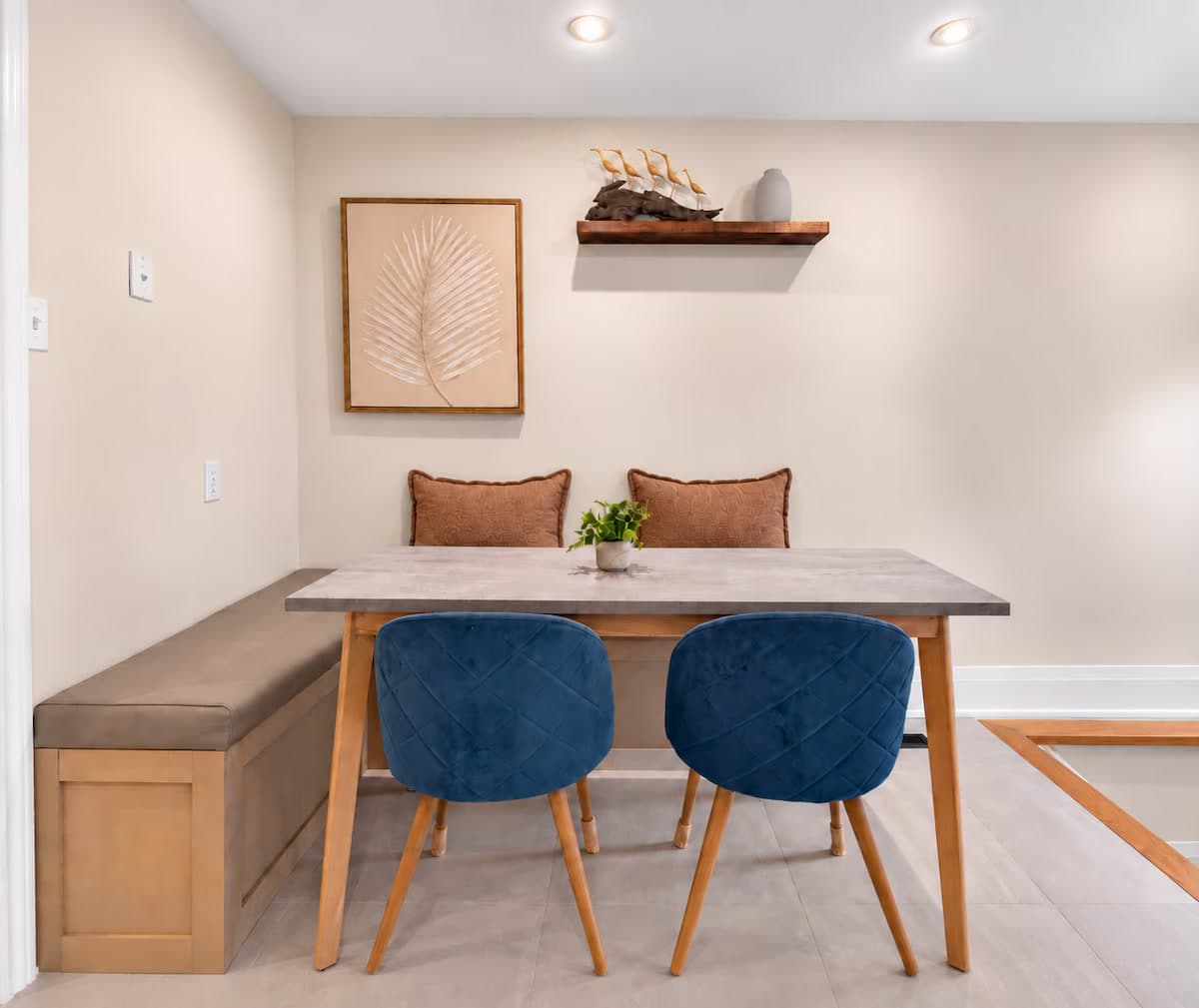Scarborough 1 — Dining area